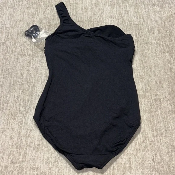 New 8 Black One shoulder Jantzen Solids one piece swim suit strap attached - Picture 3 of 7
